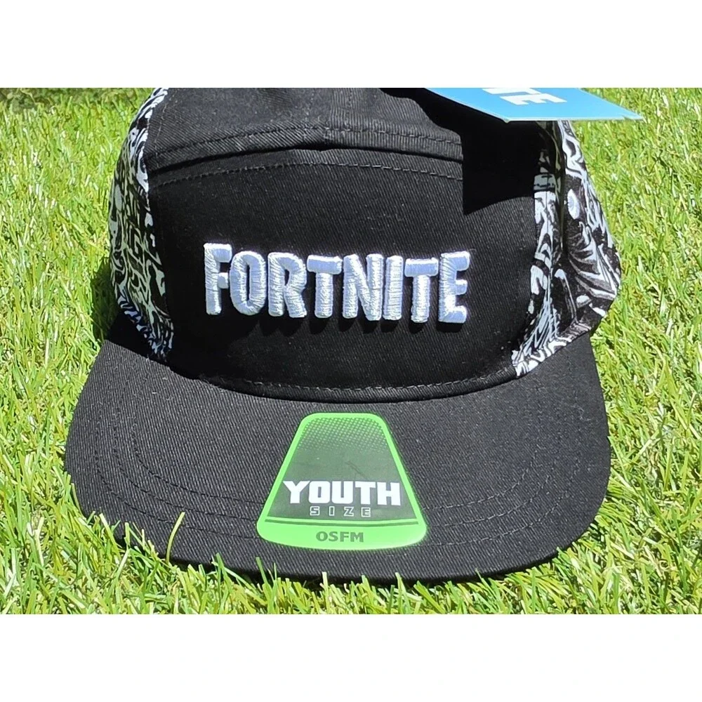 Fortnite Hat Youth Size Black And White Games OSFM NWT Black Knight Raven